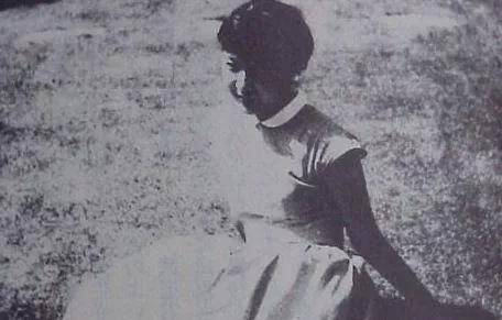 她是溥杰大女儿,与父亲分别12年,19岁和日本武士殉情自杀_惠生_嵯峨浩