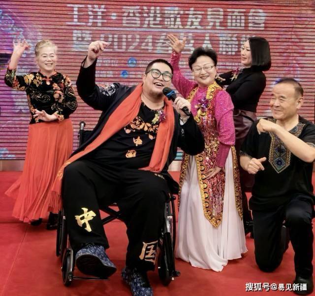 "新疆名片"歌者王洋在香港举办歌友见面会_文化_旅游_青年