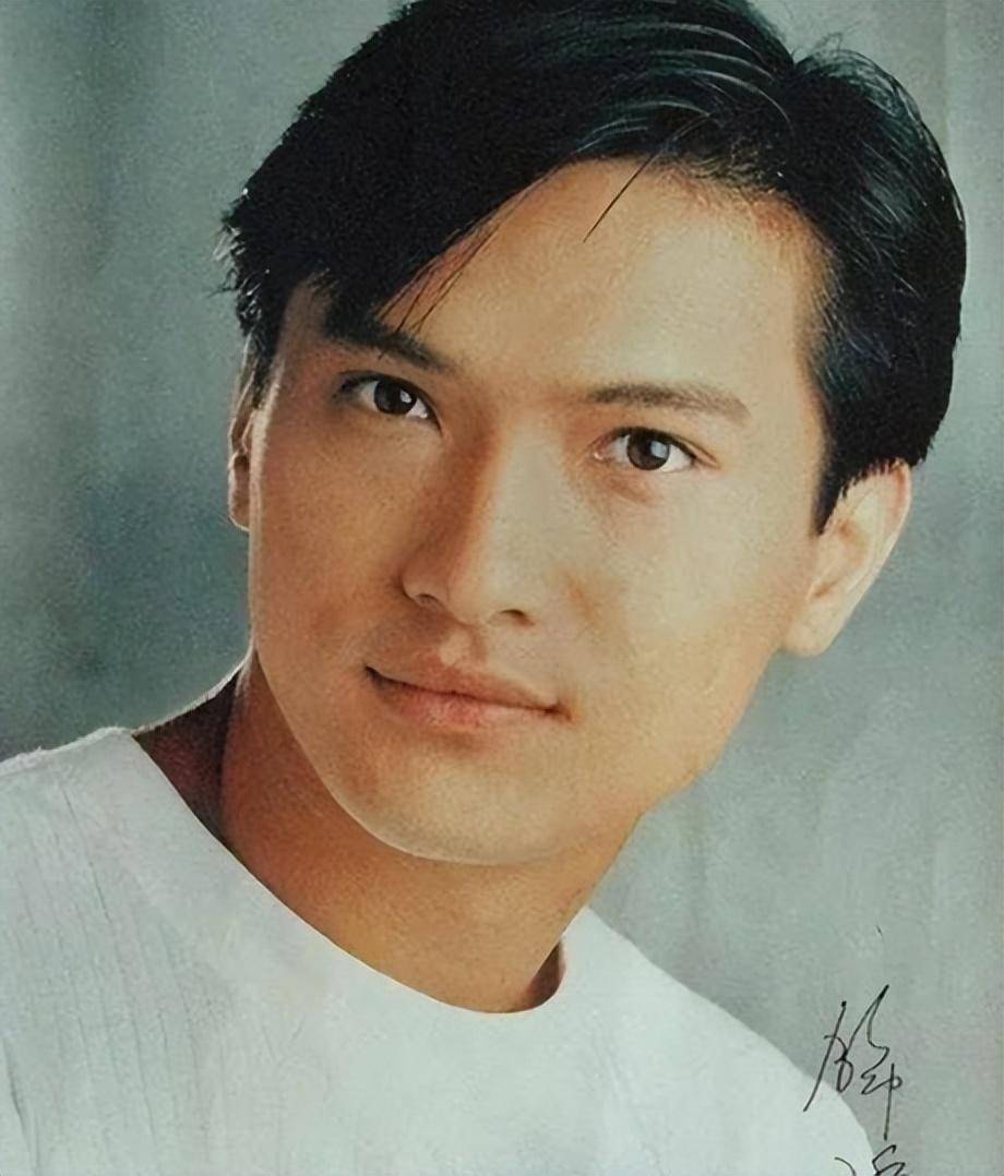 57岁陈锦鸿罕露面!苍老过同场63岁欧阳震华,曾传患病消瘦脸蜡黄