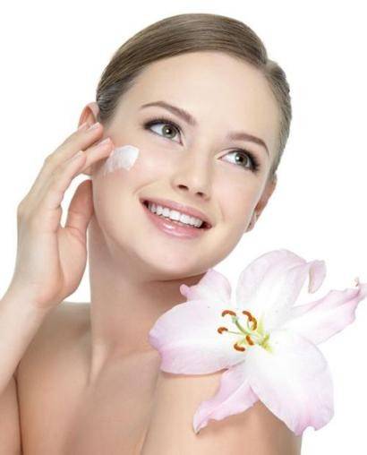 安婕妤作为国货护肤品牌,在抗衰老护肤品的赛道中一直处于领先位置,它