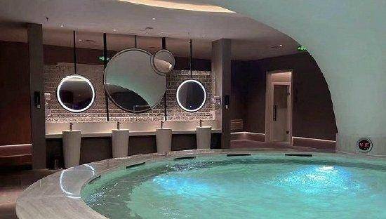 哈尔滨洗浴中心的火爆真相,与它"溢出"的富贵_旅游_游客_消费