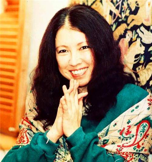 三毛的爱情往事:为逼初恋娶自己休学出国,最终两人结局完全对调_舒凡