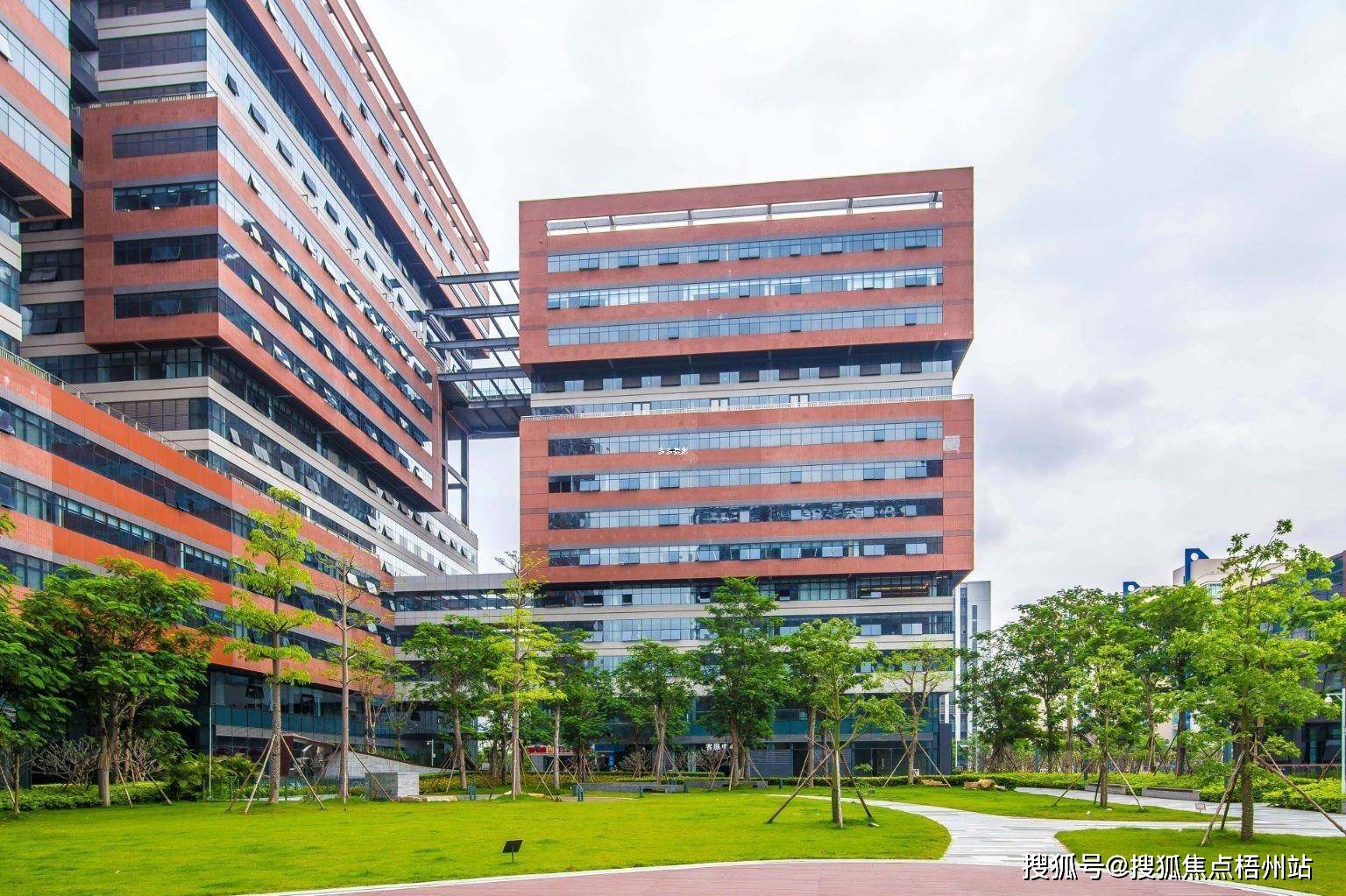 深圳中粮商务公园写字楼怎么样 办公室出租价格_距离_宝安区_广东省