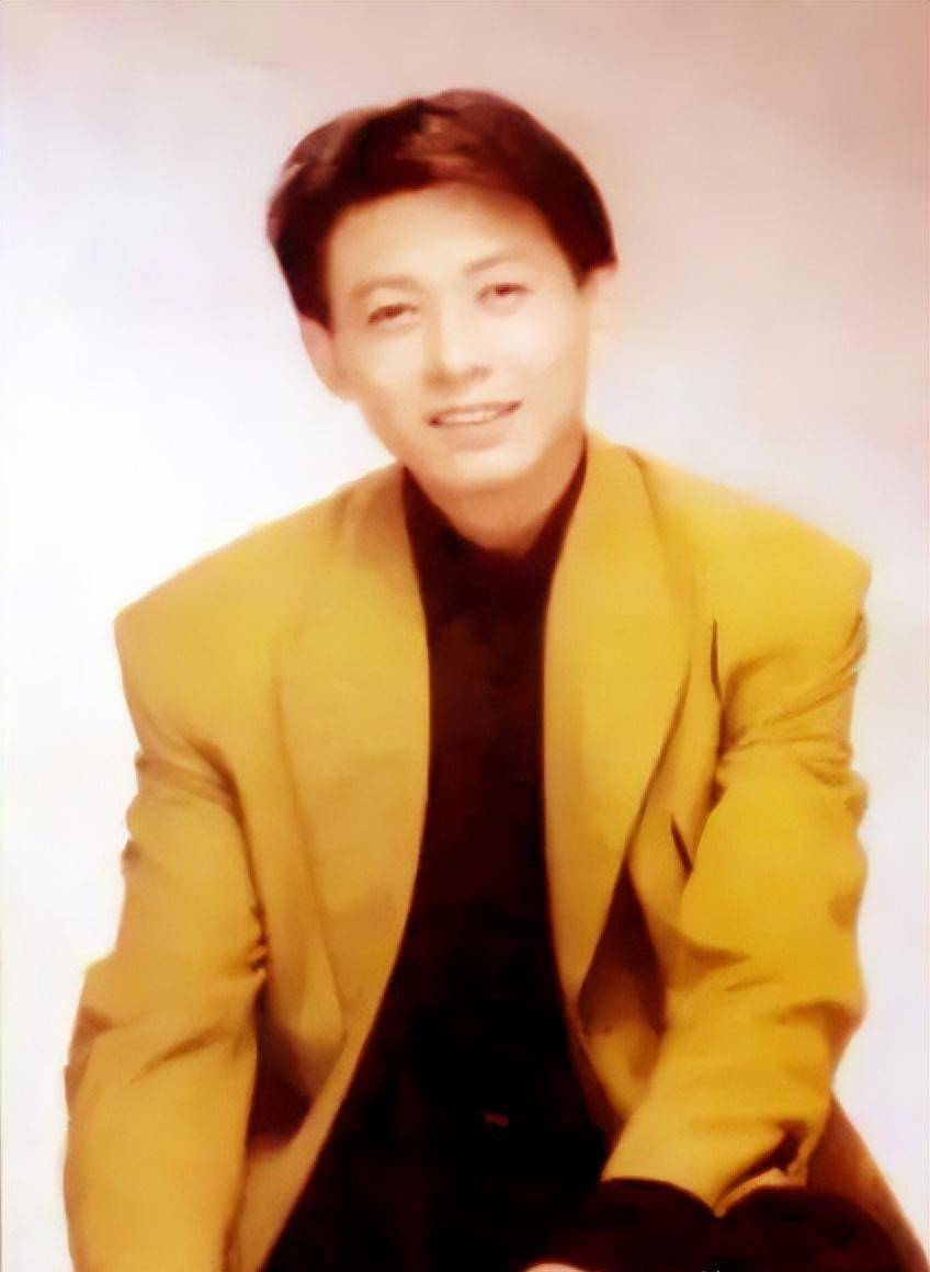 和董卿同居6年,曾是央视最帅主持,程前怎么成阴柔"老太太"?