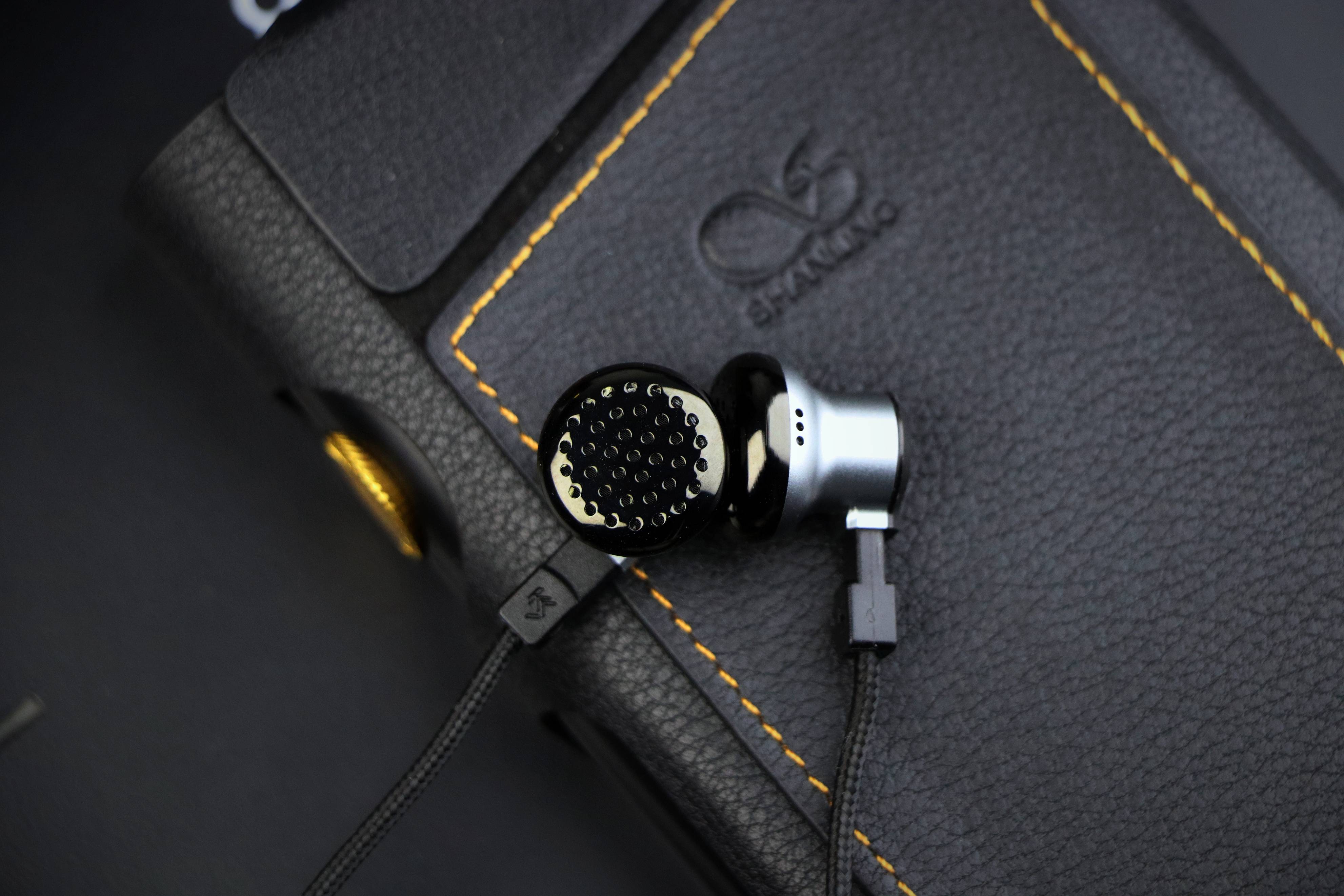 钛合金腔体,平头塞世家的旗舰之作,凯声db1有线hifi耳机评测_声音