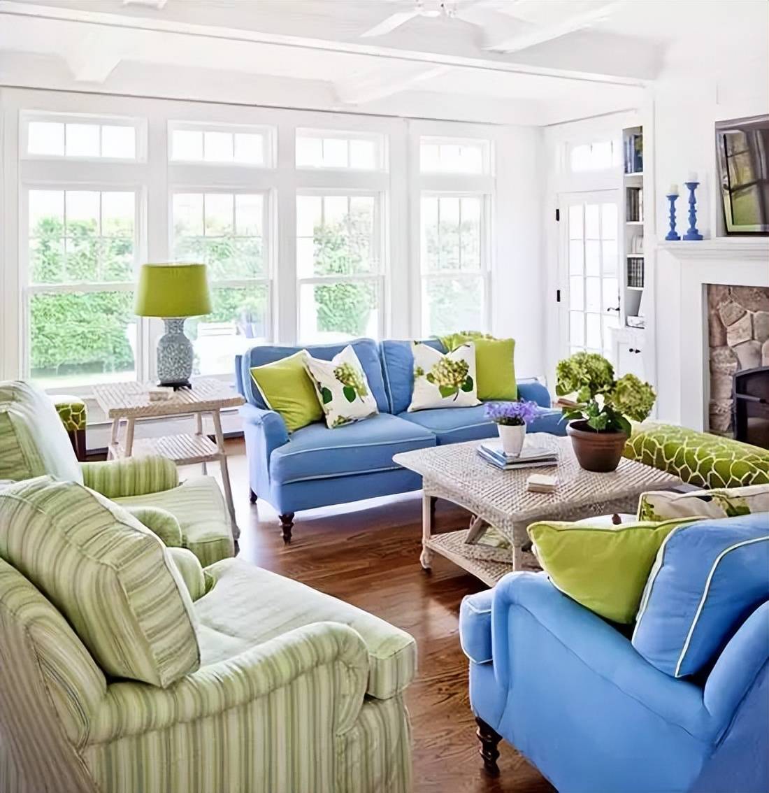 极致协调:客厅色彩搭配秘籍,打造完美生活之空间_方案_绿黄色_白色