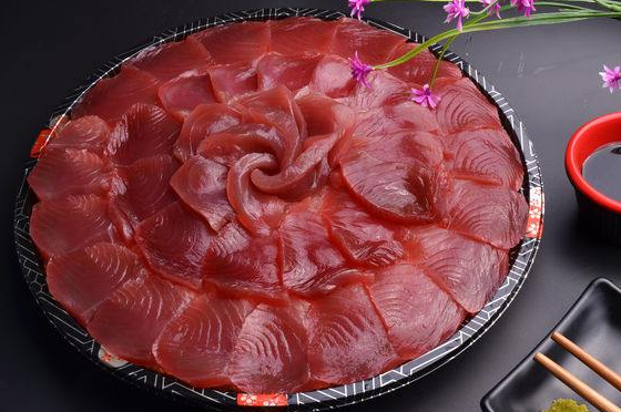 日本拍出史上最贵金枪鱼,310万美元,网友:身价还不如一条鱼!