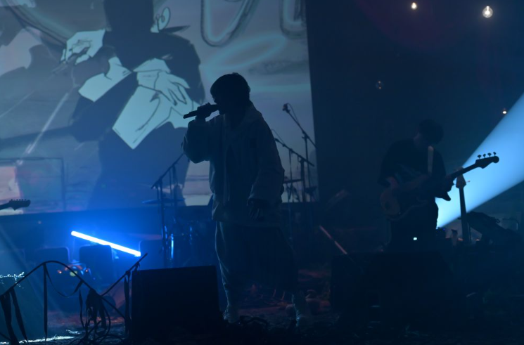 探寻日本eve歌手:他的音乐世界与独特魅力_情感_社会_歌曲