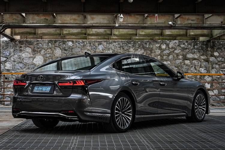 它的答案或许就是不从众 试雷克萨斯ls 500h_搜狐汽车_搜狐网