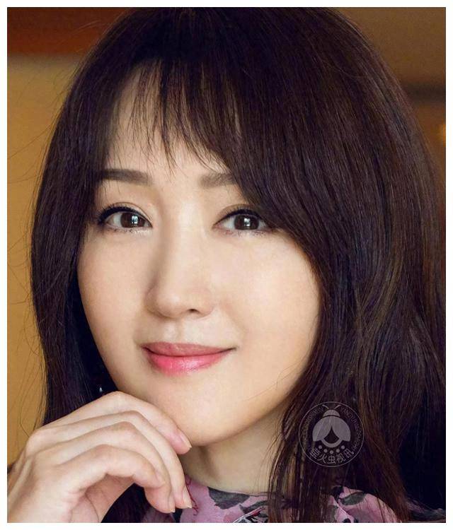 杨钰莹:甜美少女,颜值高,气质佳,状态完美._生活_岁月_活力
