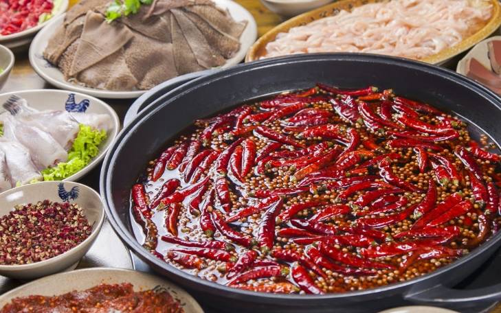 假如:你今天只能吃火锅,中国最出名的5大火锅选1种,你会怎么选_边炉