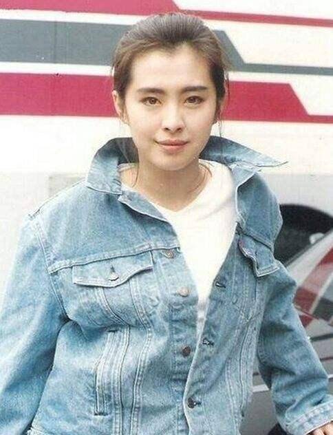 93年,林建岳母亲登报说王祖贤:我就当儿子花2000万叫了只_香港_女明星