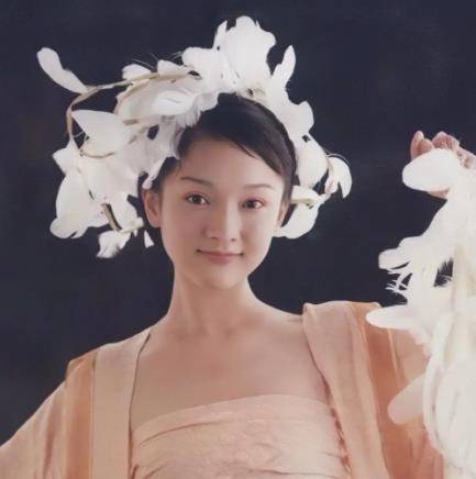 明明已经一把年纪,却硬凹"少女感"的5位女演员,差