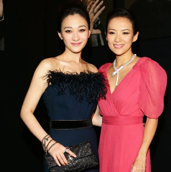 47岁的她,不再是人间水蜜桃_李小冉_汪俊_事儿