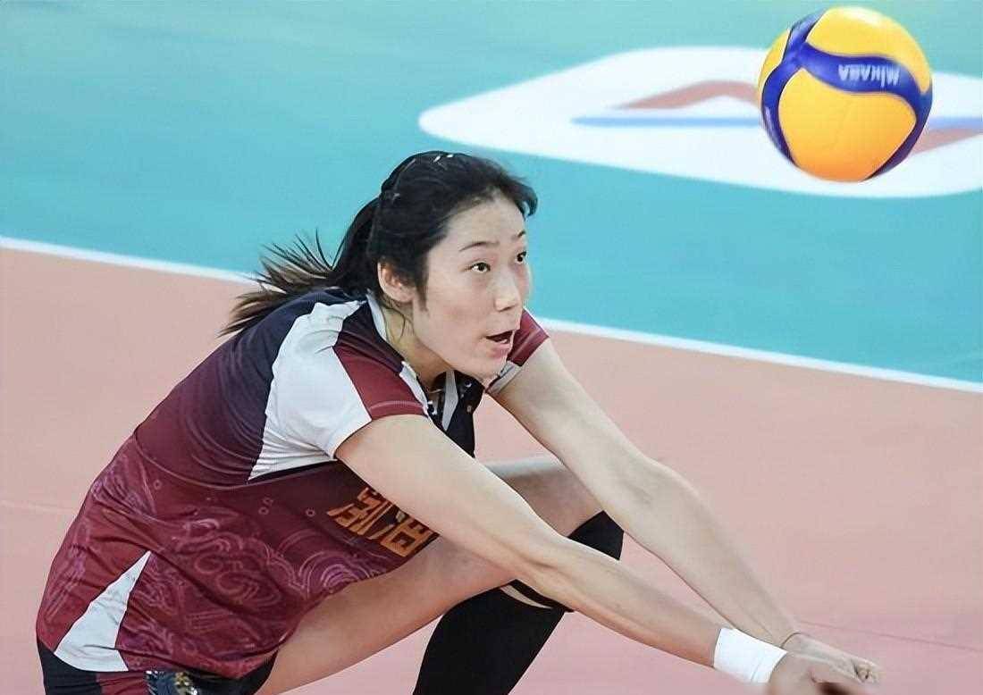 我们体育巨星朱婷,比赛奖金全部拿来还清家债,家人为她操碎婚事_生活