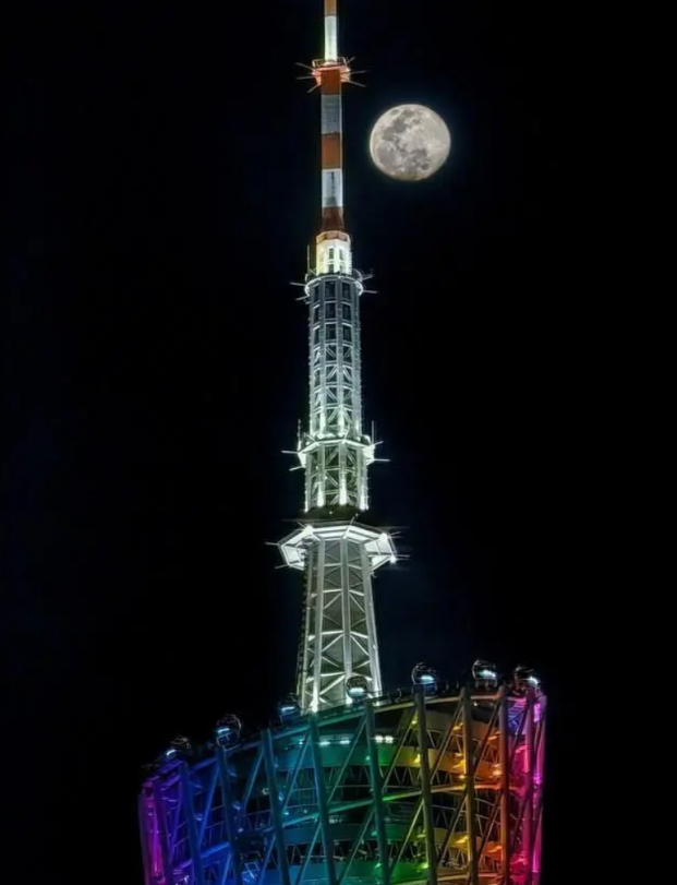 这个元宵节,雷军和余承东不约拍了_华为_手机_月亮