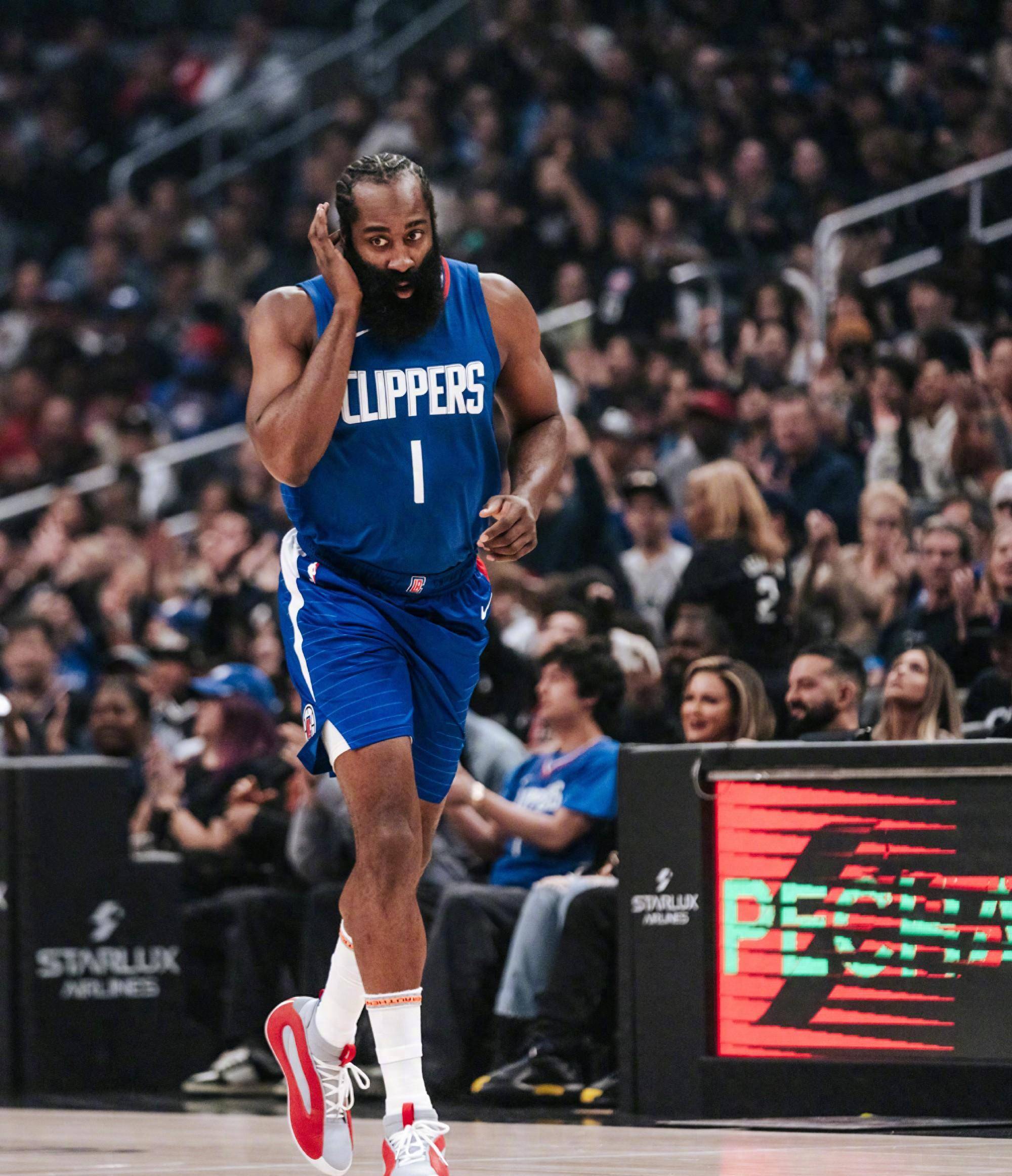 雷霆击败快船单节盖帽9次!威少乔治惨败_比赛_得分_nba