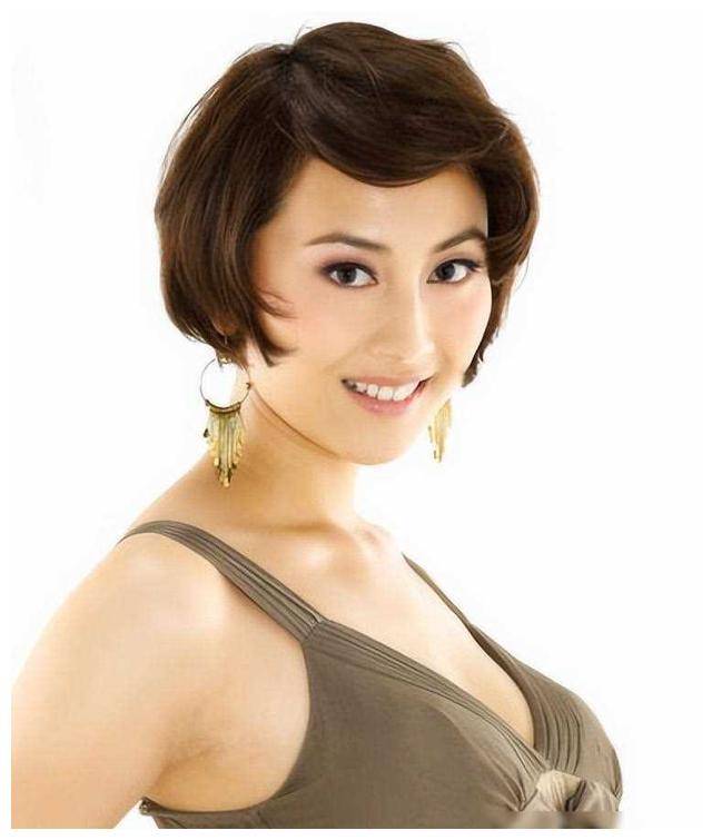 《鸭王》袁嘉敏红裙写真,性感事业线火辣诱惑!_魅力_梦想_生活