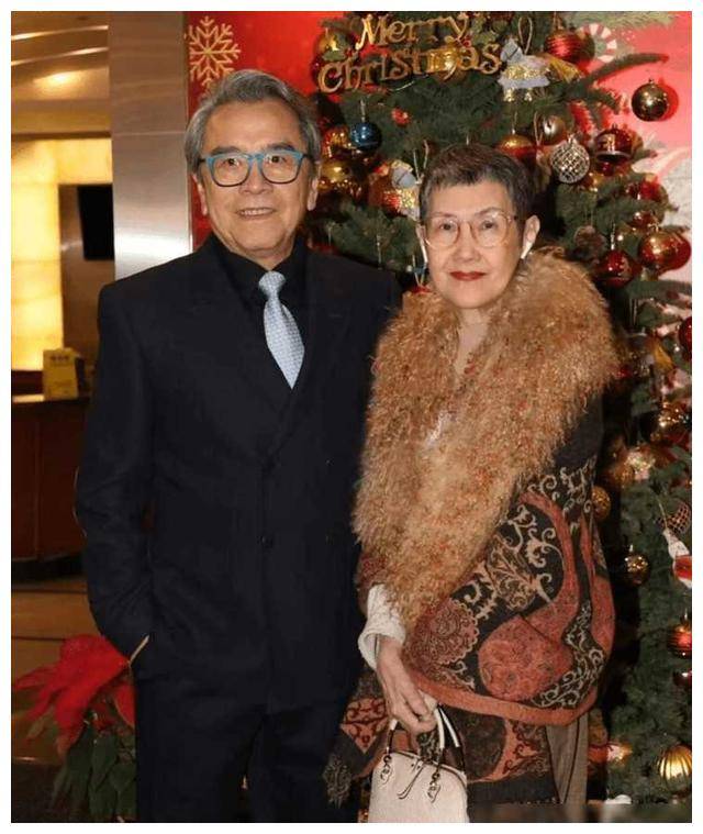 姜大卫,尔冬升:新春团聚大哥秦沛不能来,女儿代步!_兄弟_家庭_影坛