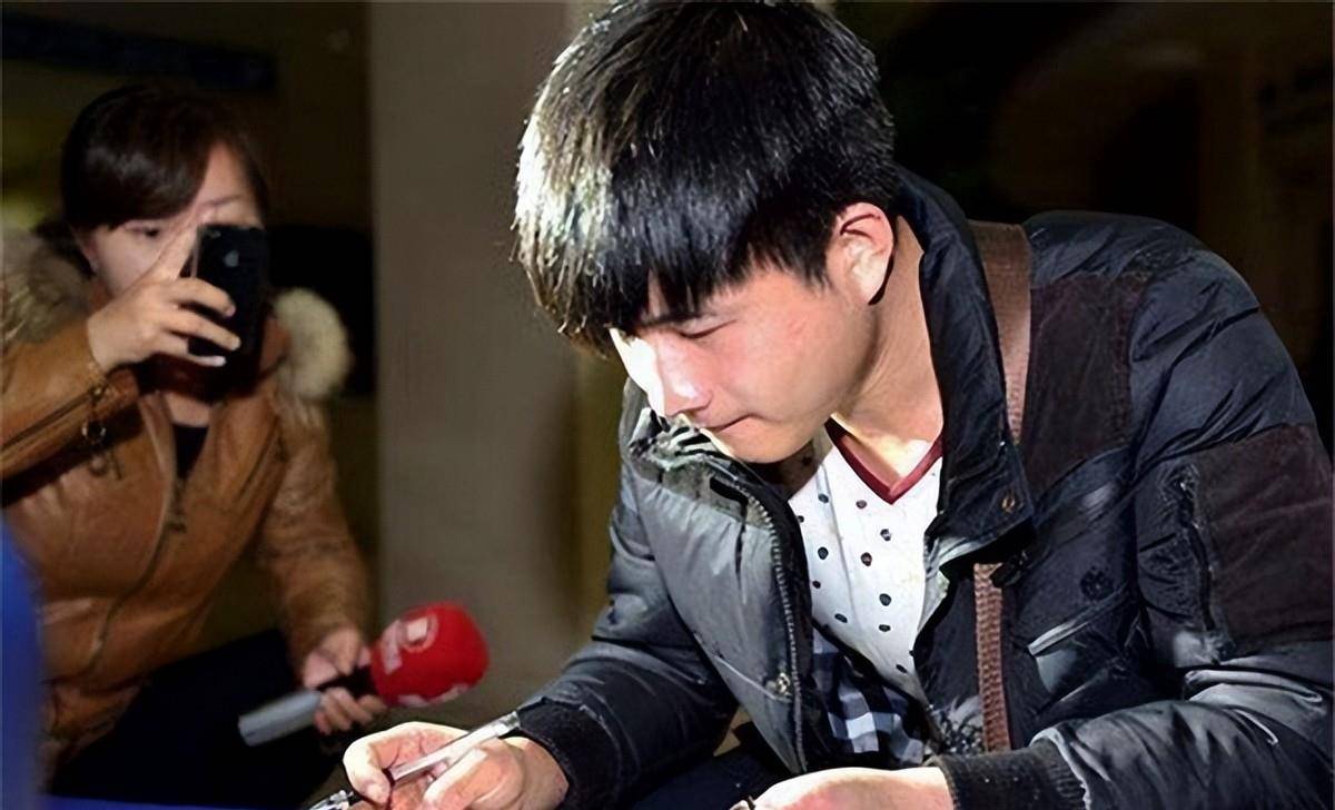 比范会香的性命重要,没了钱还可以继续打工赚,结婚也不一定要风风光光