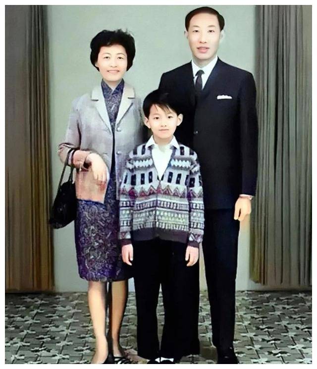 他的镜头,性感魅力无穷,拍出最迷人的画面_王家卫_电影界_梁朝伟