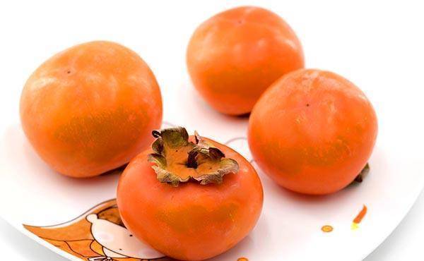 俗话讲"一个柿子十副药",柿子浑身是宝,为啥柿子皮却不能吃?_食用_单