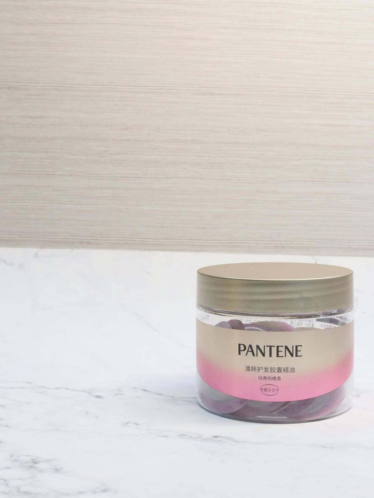 欧莱雅护发精油,属于巴黎欧莱雅的一个产品,巴黎欧莱雅自1907年成立