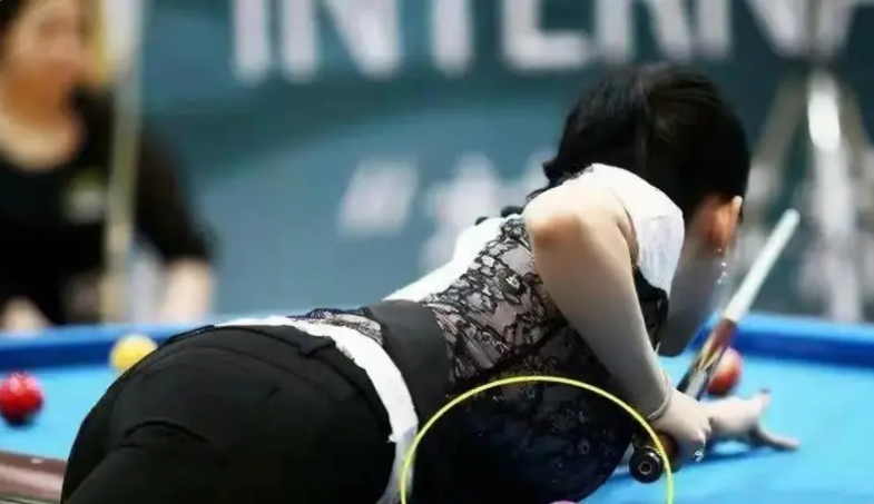 "台球女王"潘晓婷!