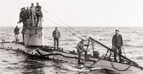 它在波罗的海被人发现,从1917年被发现起,就有人开始尝试打捞工作,但