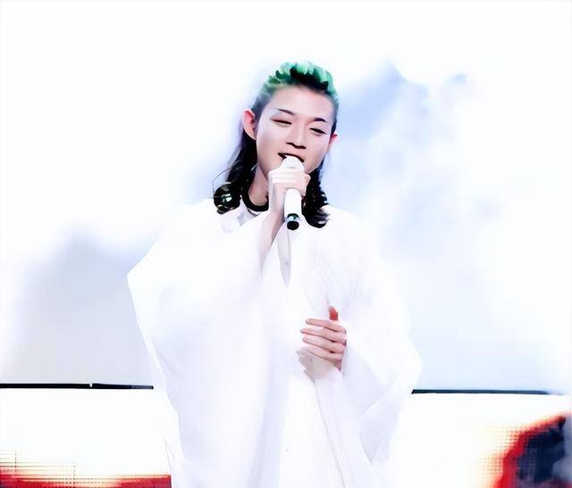 霍尊,一场情感纠纷毁掉了所有事业,他怎么能走到今天?_音乐_声音_乐器