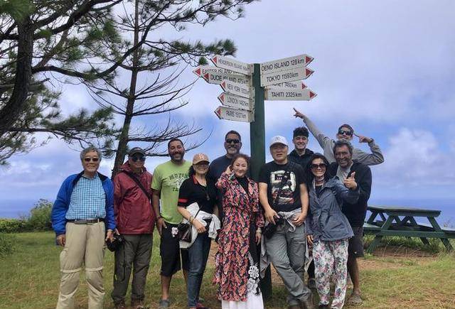 9个英国兵叛逃孤岛,消灭土著男人占有女人,孕育出罪恶习俗_英政府