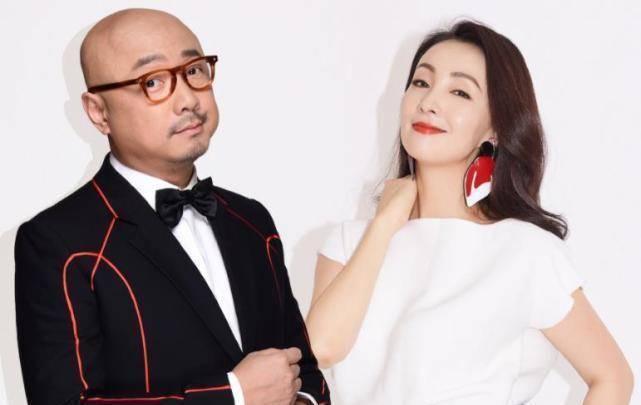 所以很多人都以为徐峥和小陶虹现在就是精修图里的样子,直到近日小