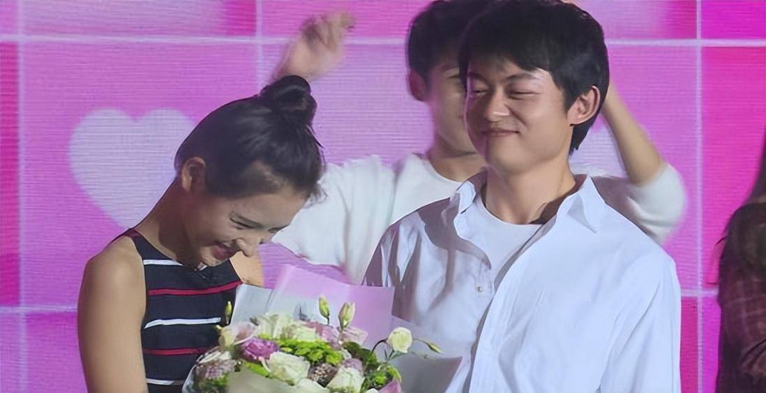 带着1000元闯横店,被尔冬升相中,9年过去他还是影视圈的小透明_万国鹏