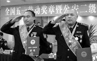 当时回忆:根本来不及害怕_周缙_王晓渝_男子