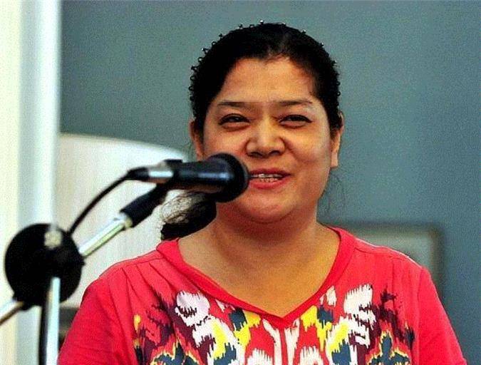 她是残奥会首金得主,退役后被抛弃,独自抚养失明儿,现创业成功_平亚丽