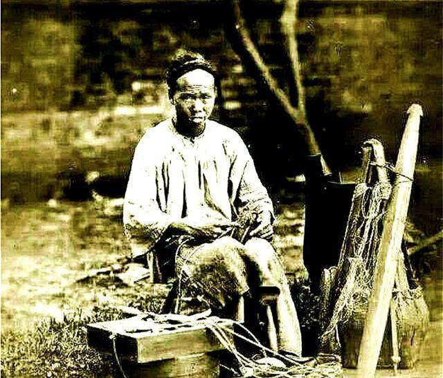 沈士良虽然有钱,却一辈子无儿无女,后半生的希望全部寄托在了侄子们的