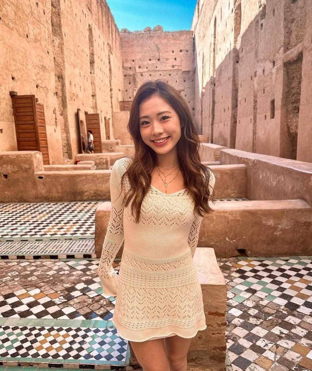 特鲁姆普女友亮相惊艳,超高颜值气质佳,两人恩爱打卡景点_比赛_马晓晴