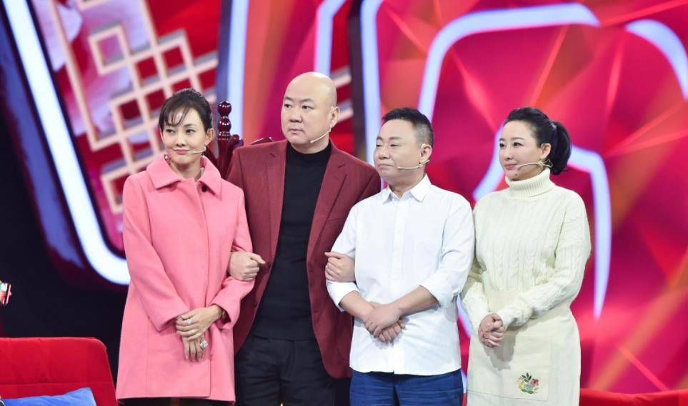 像冯巩,郭冬临都曾是她的合作对象,而且她出演的小品也都非常搞笑