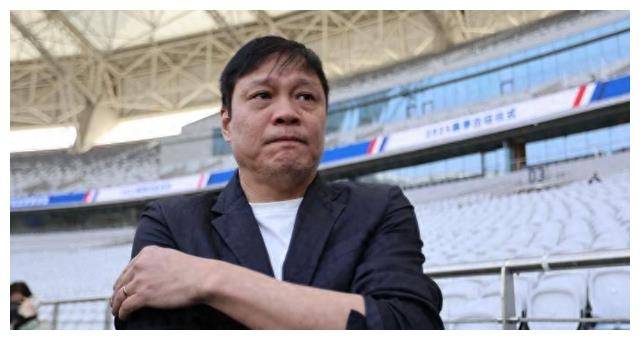 黄健翔犀利点评,范志毅等有所期待._山东泰山_中国_主帅