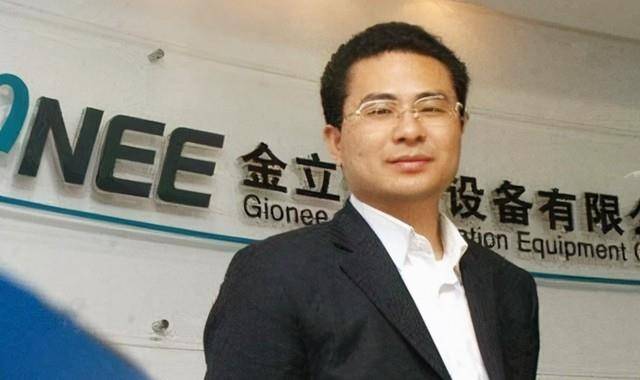 供应商讨债,大规模裁员,老板跑路,甚至是破产重组的消息频出,金立到底