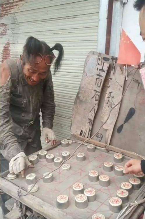 流浪棋王邓友邦,输给国外人后一蹶不振?