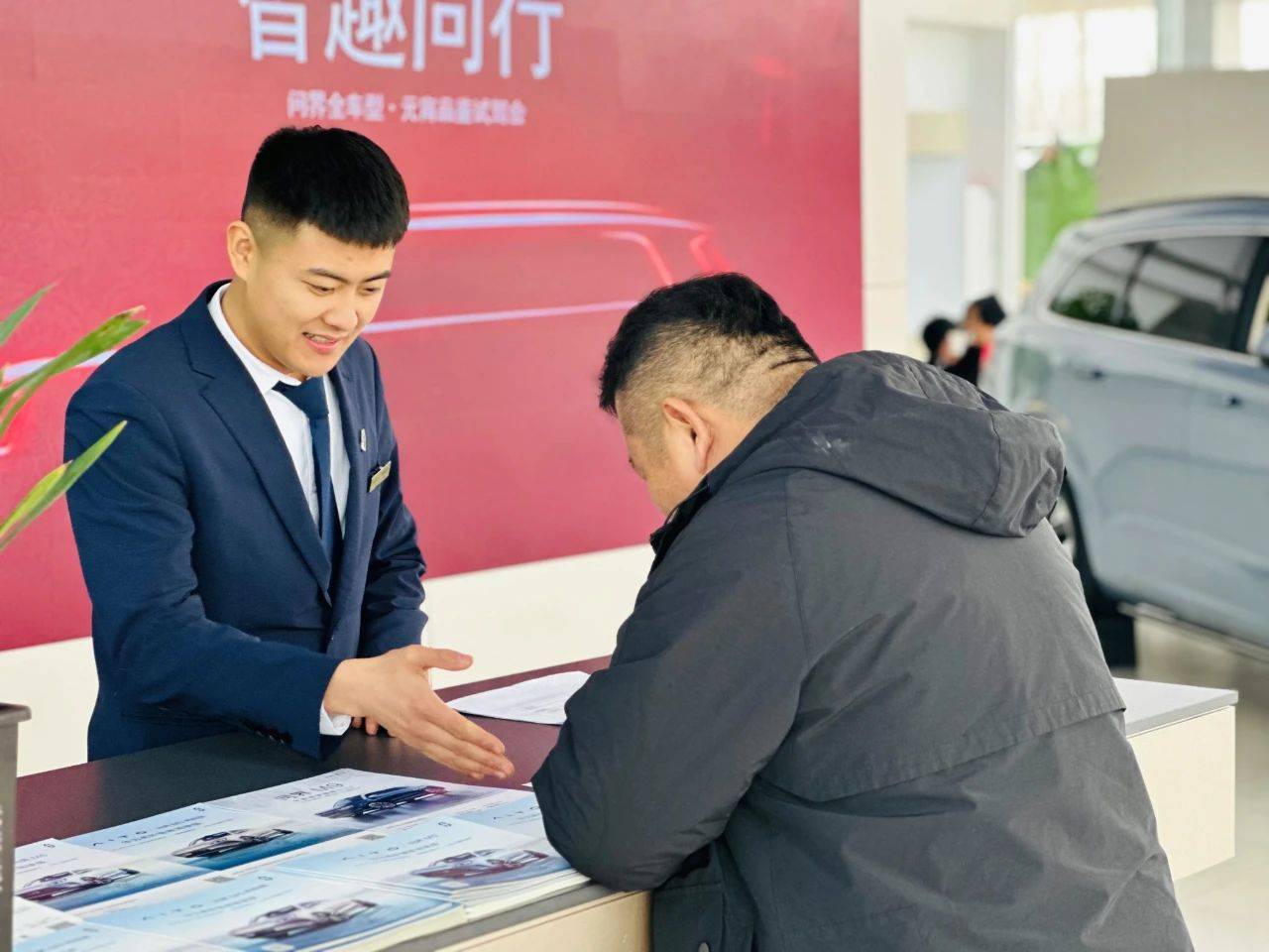 趣回顾 | 华灯初上 智趣同行 问界元宵品鉴试驾会圆满落幕_搜狐汽车