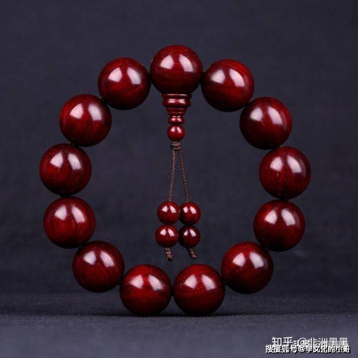 小叶紫檀手串盘不出包浆的原因_珠子_氧化_玻璃