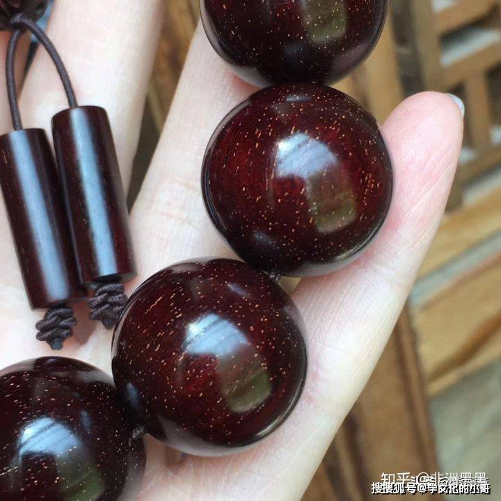 小叶紫檀手串盘不出包浆的原因_珠子_氧化_玻璃