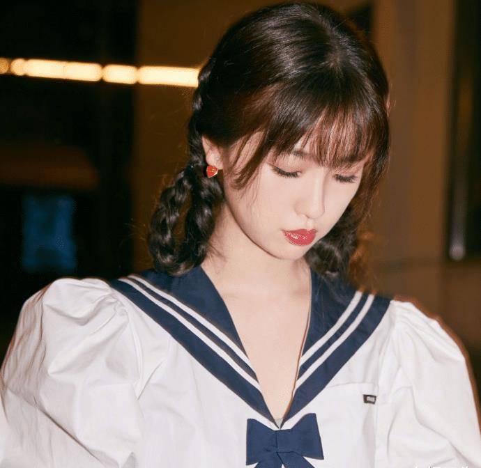 喻言迎来24岁生日,the9成员都忽视不见?