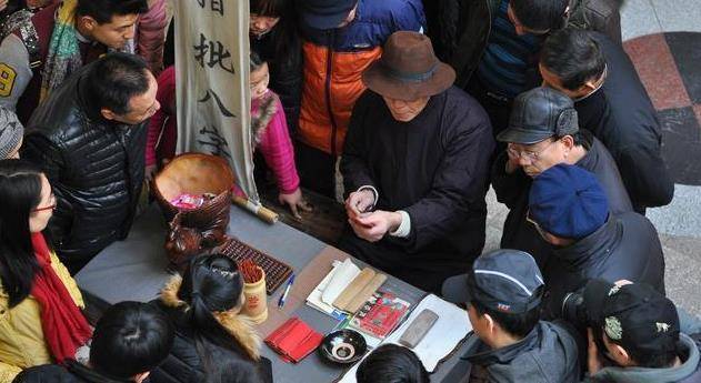 为何算命先生不认识你,却知道你家有几口人?