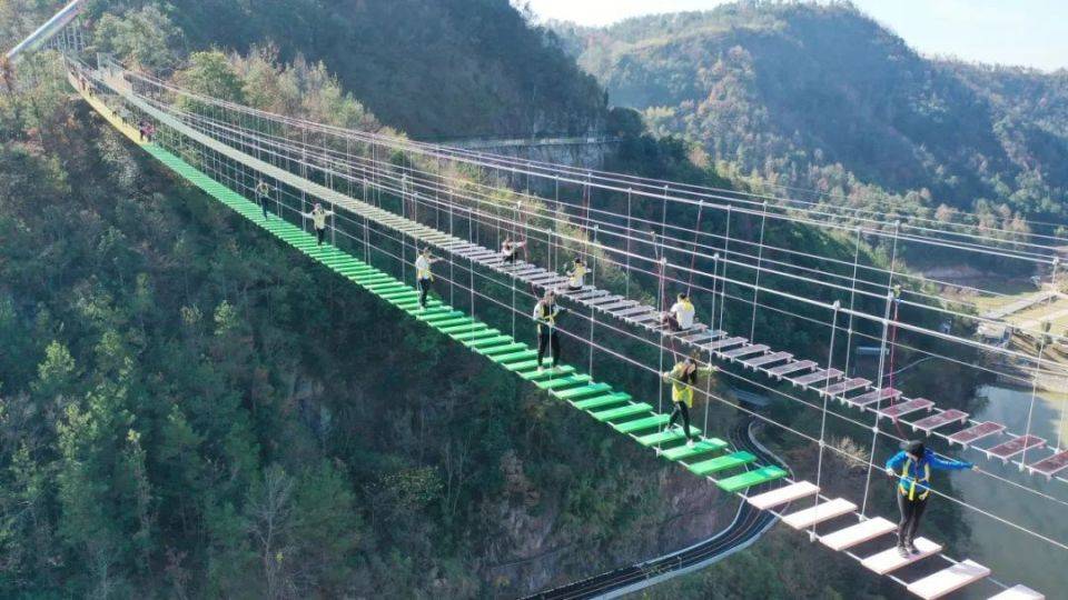 永康秀岩荣获国家aaa级旅游景区,吃,住,玩一站式体验_岩村_村庄_乡村