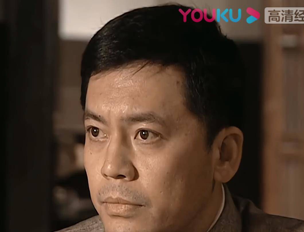 大结局:丁伟被逮捕坐牢后,职务也一撸到底,最终沦为平民_李云龙_孔捷
