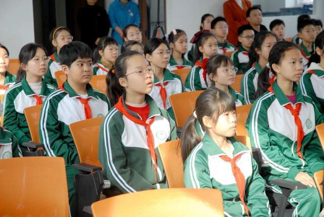 通州区南关小学2024春季开学典礼隆重举行_乒乓球_国球_教练