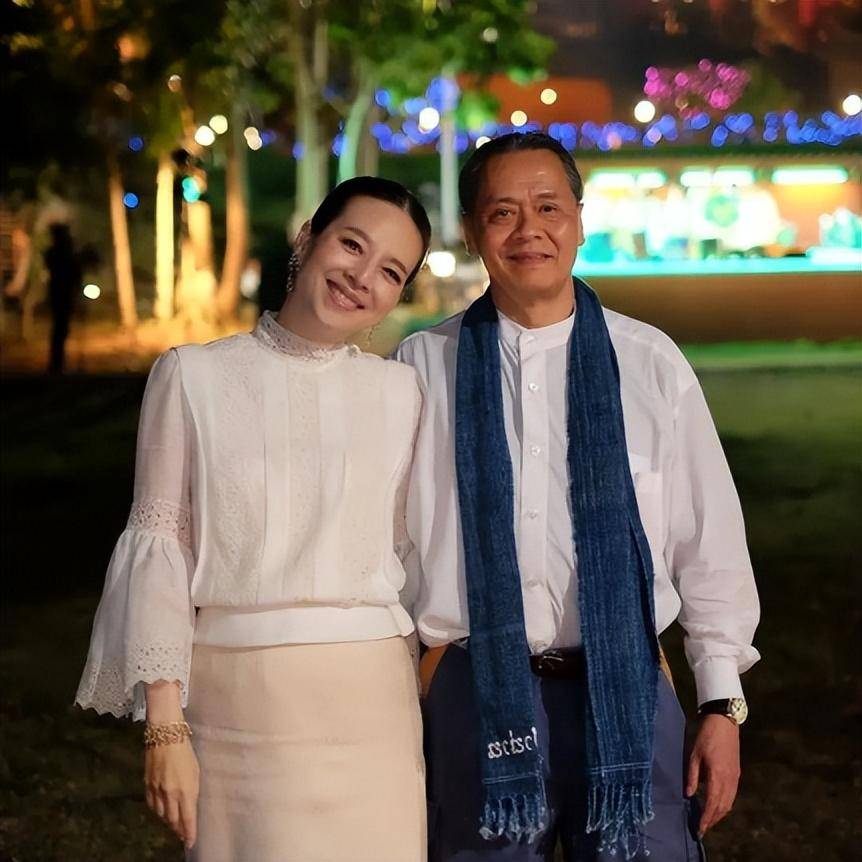 混顶级名媛圈的她,背后家族更厉害_伍伦_世界_历史